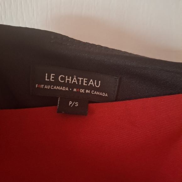 Le Chateau Off the Shoulder Dress Red - Picture 5 of 5